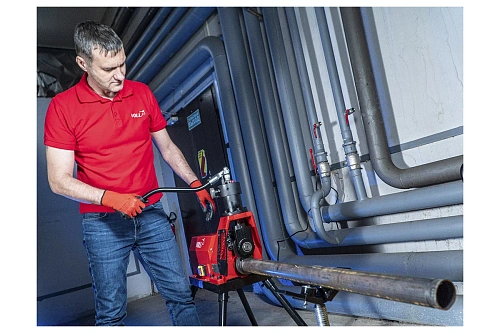 Voll V-Groover 6" гидравлический желобонакатчик Voll V-Groover 6" гидравлический желобонакатчик