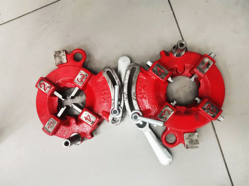 Фото Esson ElectricCut-50HW3 электрический резьбонарезной станок - Fortools - профессиональный инструмент Фото Esson ElectricCut-50HW3 электрический резьбонарезной станок - Fortools - профессиональный инструмент