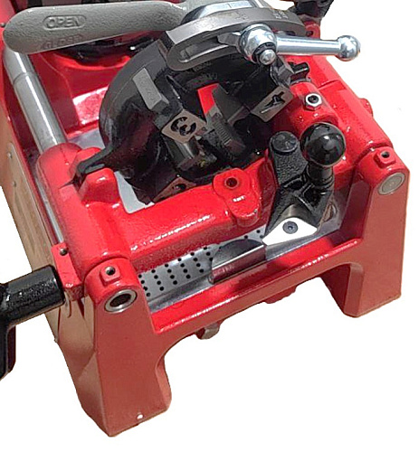 Фото Rotorica TwistMachine 25BL портативный резьбонарезной станок - Fortools - профессиональный инструмент Фото Rotorica TwistMachine 25BL портативный резьбонарезной станок - Fortools - профессиональный инструмент