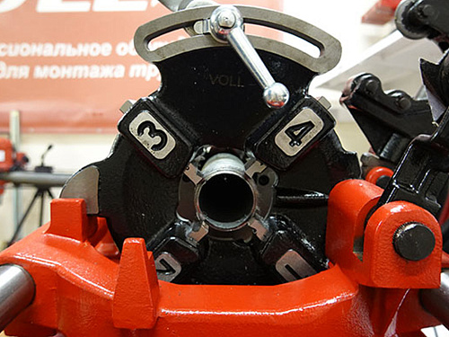 Voll V-Matic A2 электрический резьбонарезной станок Voll V-Matic A2 электрический резьбонарезной станок