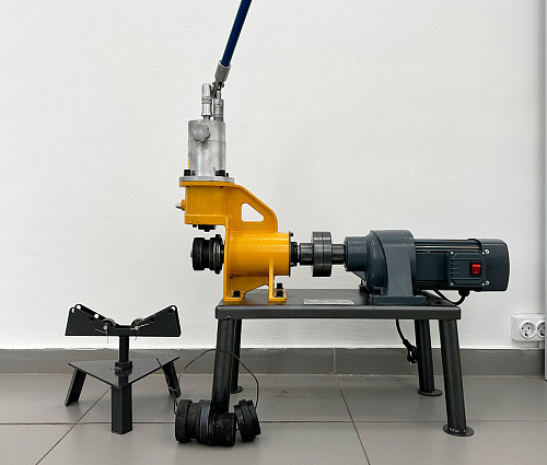Фото Esson ElectricGro-12B желобонакатный станок - Fortools - профессиональный инструмент Фото Esson ElectricGro-12B желобонакатный станок - Fortools - профессиональный инструмент