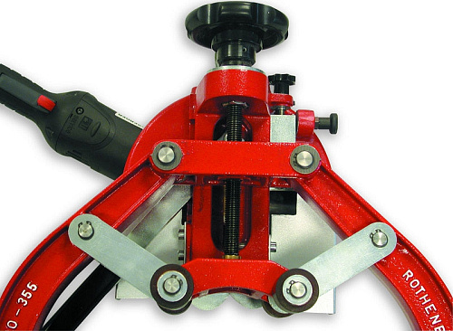 Rothenberger Rocut UKS 160 / 355 циркулярная пила для резки пластиковых труб Rothenberger Rocut UKS 160 / 355 циркулярная пила для резки пластиковых труб