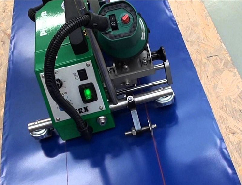 Dohle PlanOn сварочный автомат горячего воздуха для сварки ПВХ-тканей Dohle PlanOn сварочный автомат горячего воздуха для сварки ПВХ-тканей