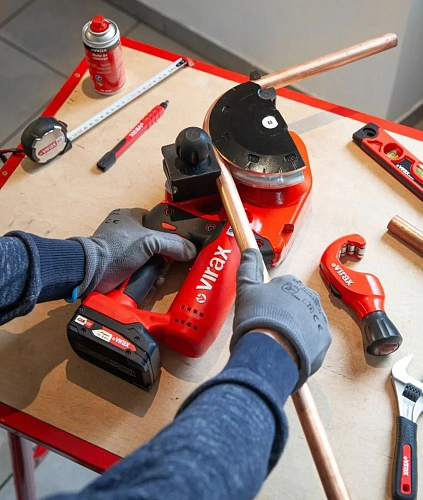 Virax Ministem компактный портативный аккумуляторный электрогибочный станок Virax Ministem компактный портативный аккумуляторный электрогибочный станок