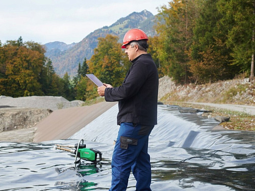 Фото Leister WELDPLAST 605 ручной сварочный экструдер - Fortools - профессиональный инструмент Фото Leister WELDPLAST 605 ручной сварочный экструдер - Fortools - профессиональный инструмент