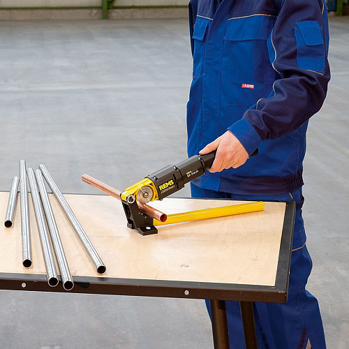 Rems Akku-Nano аккумуляторный труборез Rems Akku-Nano аккумуляторный труборез