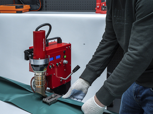 СварПом СП54/30 сварочный автомат горячего воздуха СварПом СП54/30 сварочный автомат горячего воздуха