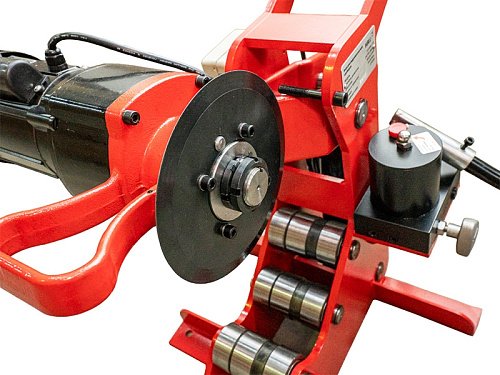 Voll V-Cutter 2"-8" электрогидравлический труборез Voll V-Cutter 2"-8" электрогидравлический труборез