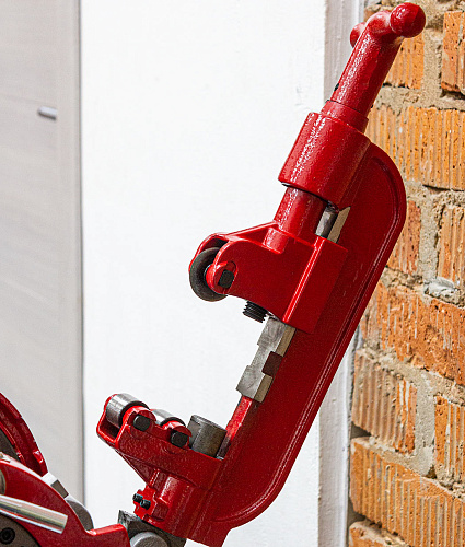 Фото Esson ElectricCut-80R3 электрический резьбонарезной станок - Fortools - профессиональный инструмент Фото Esson ElectricCut-80R3 электрический резьбонарезной станок - Fortools - профессиональный инструмент