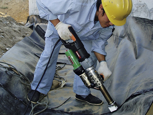 Leister FUSION 3 ручной сварочный экструдер Leister FUSION 3 ручной сварочный экструдер